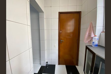 Apartamento à venda com 90m², 2 quartos e 1 vaga Apartamento à venda com 90m², 2 quartos e 1 vagaEntrada de serviço
