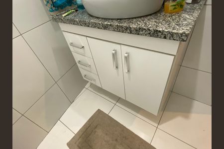 Apartamento à venda com 90m², 2 quartos e 1 vaga Apartamento à venda com 90m², 2 quartos e 1 vagaBanheiro Social