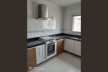 Casa à venda com 3 quartos, 215m² em Vila Palmeiras, São Paulo