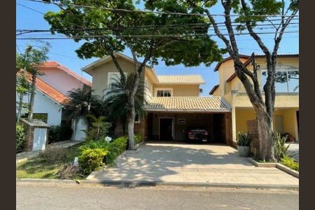 Casa à venda com 400m², 2 quartos e 4 vagasFachada
