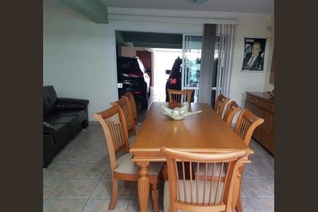 Casa à venda com 3 quartos, 305m² em Vila Pereira Barreto, São Paulo