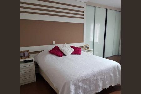 Casa à venda com 3 quartos, 305m² em Vila Pereira Barreto, São Paulo