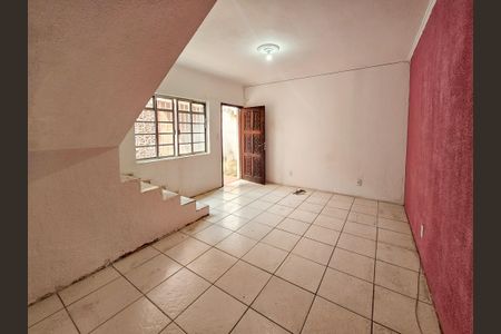Casa para alugar com 80m², 2 quartos e 1 vagaSala