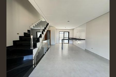 Casa à venda com 3 quartos, 165m² em São Domingos, São Paulo