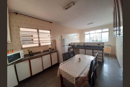 Casa à venda com 3 quartos, 178m² em Vila Primavera, São Paulo