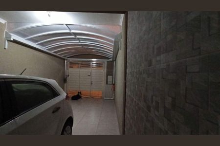 Casa à venda com 3 quartos, 140m² em Parque Maria Domitila, São Paulo