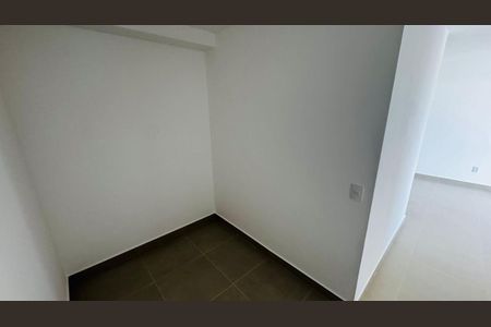 Sala/quarto de apartamento para alugar com 1 quarto, 42m² em Parque Campolim, Sorocaba