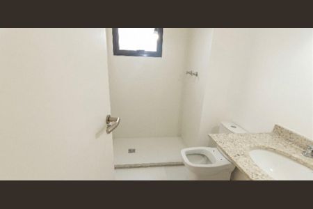 Banheiro de apartamento à venda com 2 quartos, 75m² em Indianópolis, São Paulo