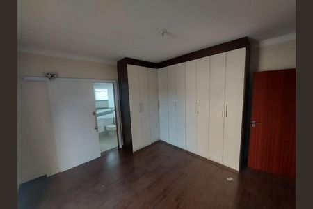 Casa à venda com 3 quartos, 130m² em São Domingos, São Paulo
