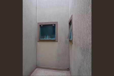 Casa à venda com 3 quartos, 218m² em Parque Sao Domingos, São Paulo