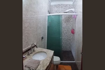 Casa à venda com 3 quartos, 218m² em Parque Sao Domingos, São Paulo