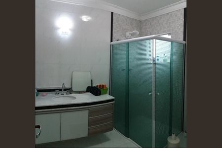 Casa à venda com 3 quartos, 218m² em Parque Sao Domingos, São Paulo