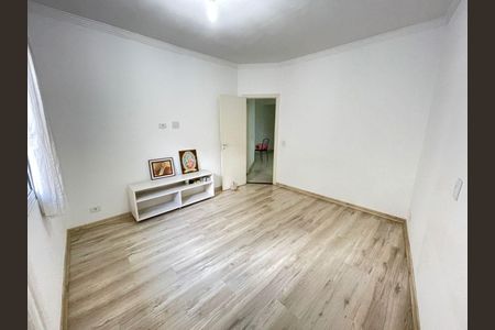 Casa à venda com 4 quartos, 210m² em Parque Sao Domingos, São Paulo