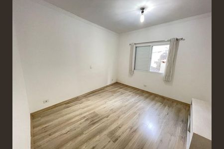 Casa à venda com 4 quartos, 210m² em Parque Sao Domingos, São Paulo