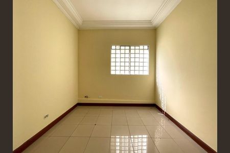 Casa à venda com 4 quartos, 420m² em São Domingos, São Paulo