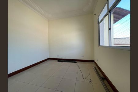 Casa à venda com 4 quartos, 420m² em São Domingos, São Paulo