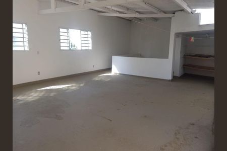 Casa à venda com 5 quartos, 200m² em Vila Cruz das Almas, São Paulo