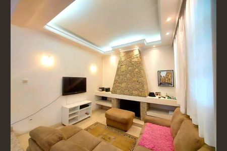 Casa à venda com 3 quartos, 198m² em Imirim, São Paulo