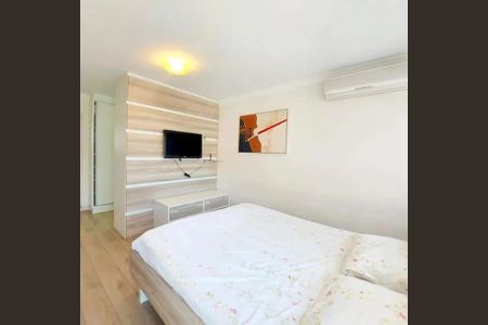 Casa à venda com 3 quartos, 198m² em Imirim, São Paulo