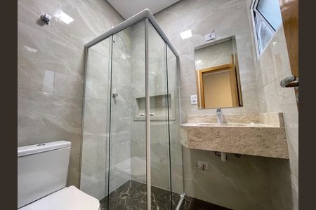 Casa à venda com 3 quartos, 135m² em Jardim Santo Elias, São Paulo