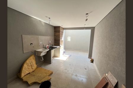 Casa à venda com 3 quartos, 120m² em Vila Catupia, São Paulo