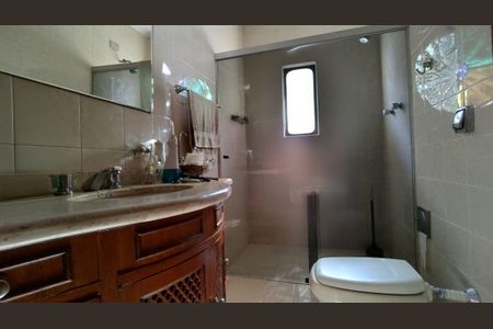 Casa à venda com 3 quartos, 400m² em Chácara Jaraguá, São Paulo