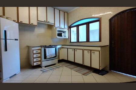 Casa à venda com 3 quartos, 400m² em Chácara Jaraguá, São Paulo