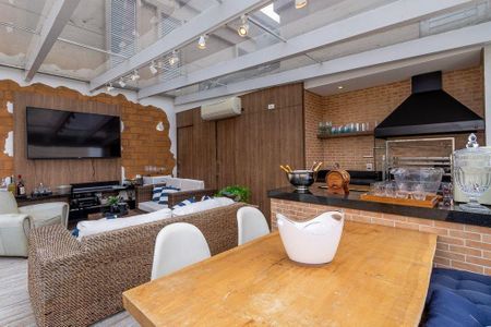 Apartamento à venda com 4 quartos, 195m² em Lapa, São Paulo