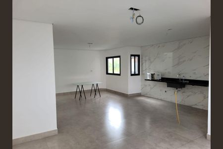 Casa à venda com 3 quartos, 100m² em Parque Sao Domingos, São Paulo
