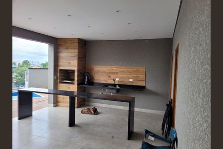 Casa à venda com 3 quartos, 100m² em Parque Sao Domingos, São Paulo