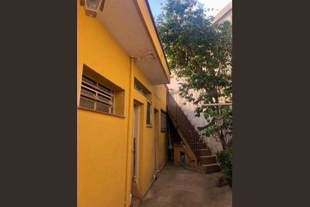 Casa à venda com 2 quartos, 220m² em Vila Anastácio, São Paulo