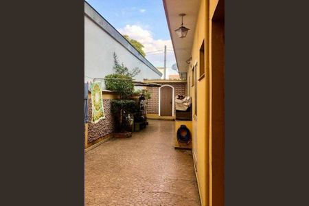 Casa à venda com 2 quartos, 220m² em Vila Anastácio, São Paulo