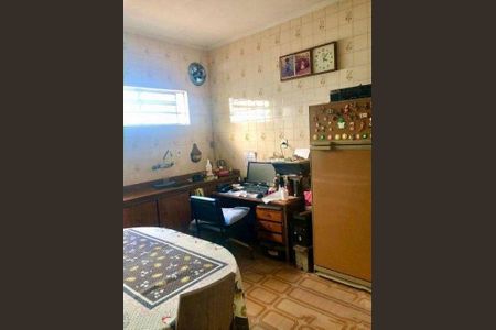 Casa à venda com 2 quartos, 220m² em Vila Anastácio, São Paulo