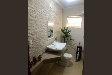 Casa à venda com 3 quartos, 197m² em Sítio do Morro, São Paulo