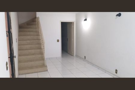 Casa à venda com 2 quartos, 120m² em Jardim das Laranjeiras, São Paulo