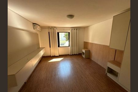 Casa à venda com 2 quartos, 150m² em Vila Sao Vicente, São Paulo