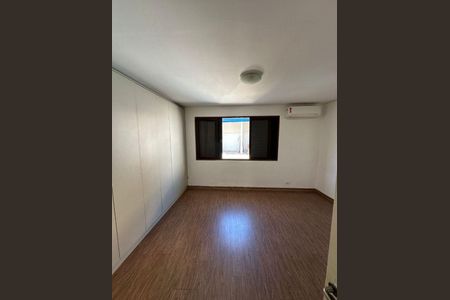 Casa à venda com 2 quartos, 150m² em Vila Sao Vicente, São Paulo