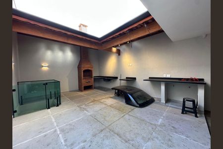 Casa à venda com 3 quartos, 256m² em Imirim, São Paulo