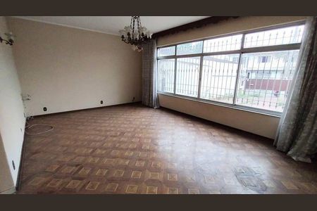 Casa à venda com 5 quartos, 229m² em Parque Sao Domingos, São Paulo