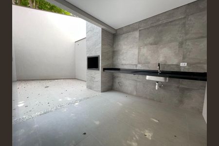 Casa à venda com 3 quartos, 160m² em Parque Sao Domingos, São Paulo