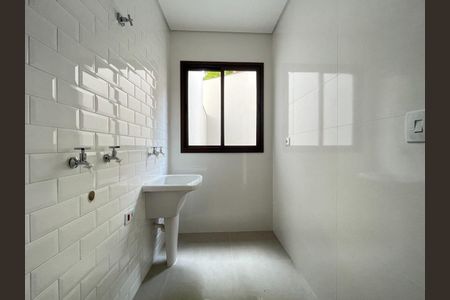 Casa à venda com 3 quartos, 160m² em Parque Sao Domingos, São Paulo