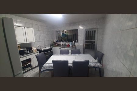 Casa à venda com 2 quartos, 100m² em Vila Iorio, São Paulo