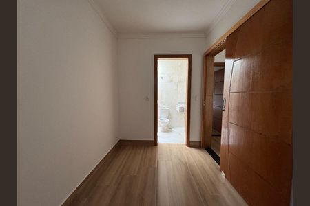 Casa à venda com 3 quartos, 150m² em Parque Sao Domingos, São Paulo