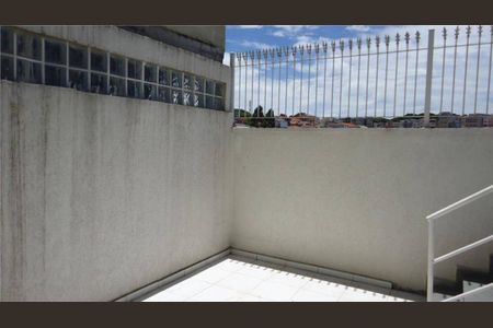 Casa à venda com 3 quartos, 230m² em Parque Sao Domingos, São Paulo