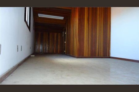 Casa à venda com 3 quartos, 230m² em Parque Sao Domingos, São Paulo