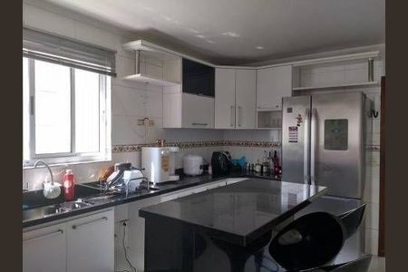 Casa à venda com 3 quartos, 145m² em Vila Maria Luisa, São Paulo