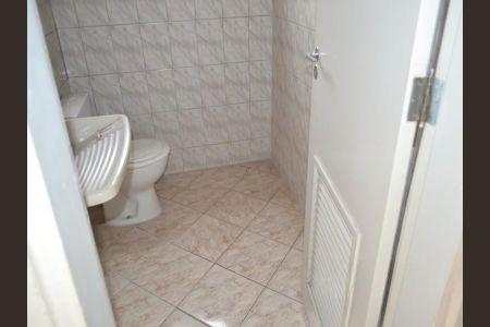 Casa à venda com 220m², 5 quartos e 6 vagas