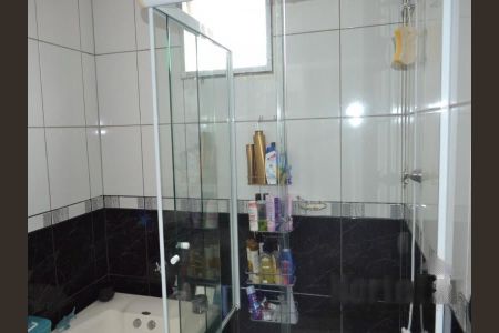 Casa à venda com 220m², 5 quartos e 6 vagas