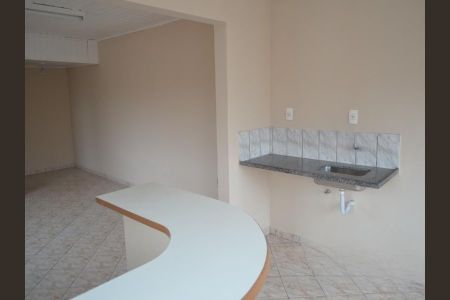 Casa à venda com 220m², 5 quartos e 6 vagas