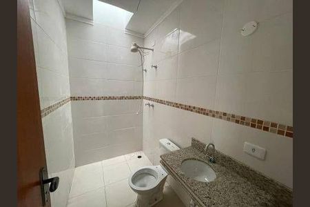 Casa à venda com 3 quartos, 180m² em Jardim Santo Elias, São Paulo